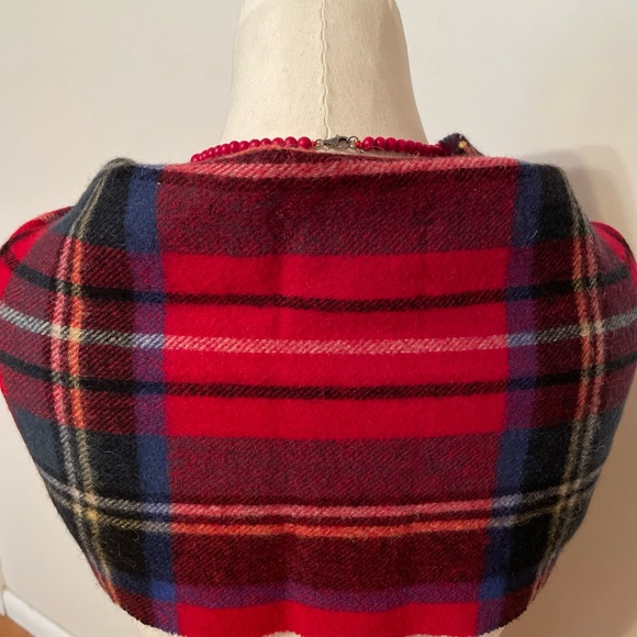 Burberry scarf ♥️💚🖤💙 $ firm solid - Picture 11 of 15